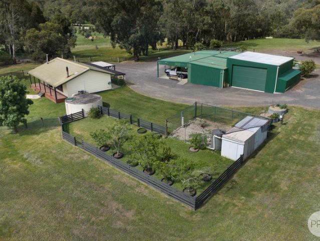 Space, Convenience Between Ballarat & Buninyong on 10 Acres