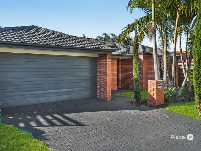 Space & Effortless Family Living in Stretton State College Catchment