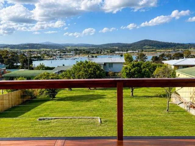 Space for the Family with Views for the Soul