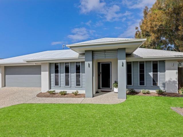 Space For The Whole Family In Beautiful Brightwater