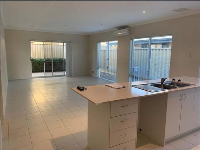 Space for the Whole Family Opposite Manningtree Park
