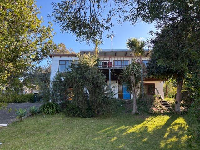 Sweeping Lake and Ocean Views A Flexible Family Coastal Escape