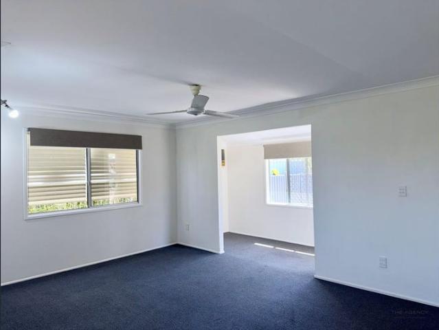 Space, flexibility and comfortable living in sought after Frenchville