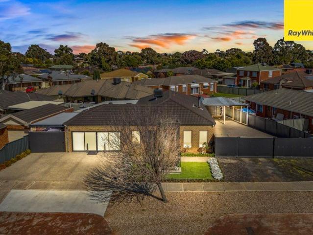 Space, Flexibility & Family Living on 706m²