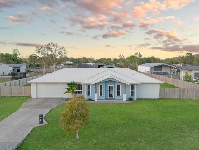 Space, Lifestyle & Convenience Your Acreage Dream Awaits!
