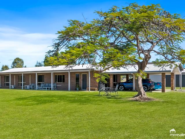 Space, Lifestyle, and Comfort on 6.5 Acres – 101 Meldrum Road, Glendale
