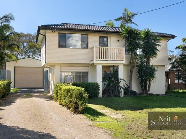Space, Lifestyle & Endless Possibilities on a Huge 832sqm Block