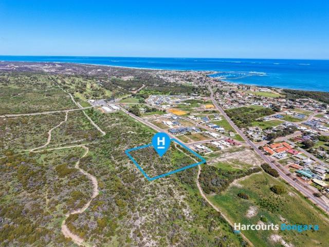SPACE, LIFESTYLE & OPPORTUNITY OVER 2.5 ACRES IN PORT DENISON
