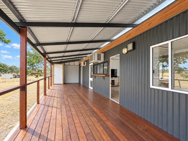 Space, Lifestyle & Mountain Views Across A Sprawling 4,984m²