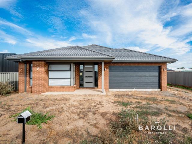 Space, Lifestyle & Potential in Seven Creeks Estate