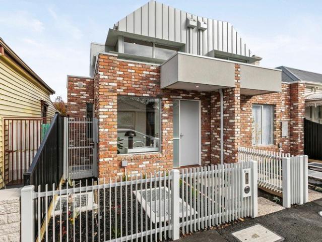 Space, Light and Flexibility in the Heart of Seddon