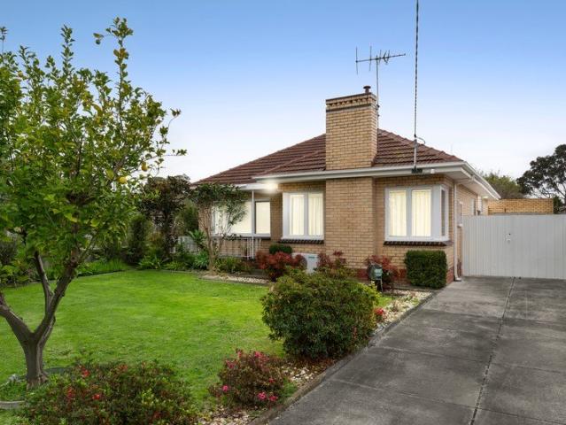 Space, Potential & a Prime Clayton Lifestyle