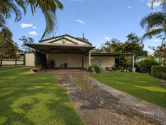 Space, Potential & Family Living on 925m²
