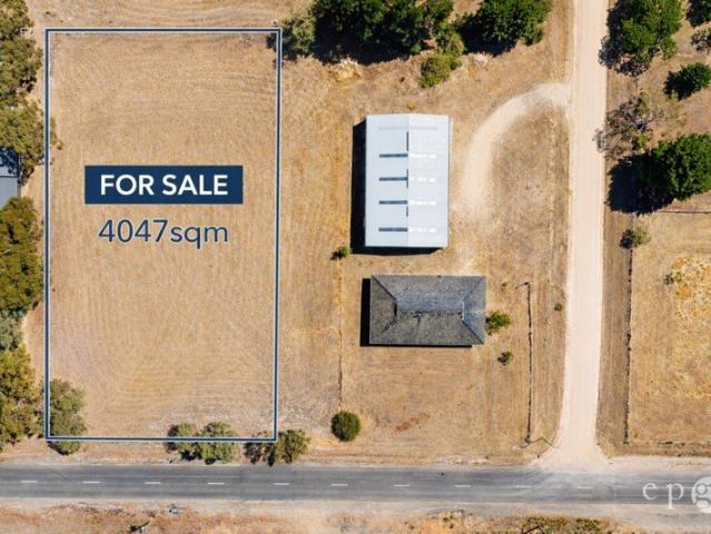 Space, Potential & Lifestyle on Approx. 4,047m²