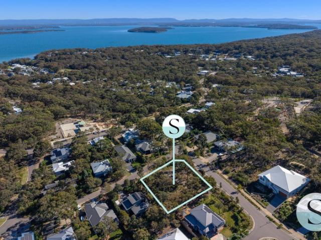 Space, Privacy & a Beautiful Bushland Setting 1,304m² in Murrays Beach