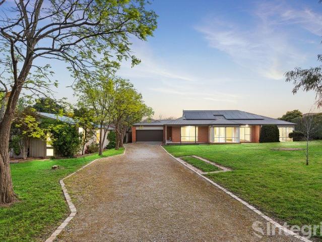 SPACE, PRIVACY AND VERSATILE LIVING IN YARRA GLEN