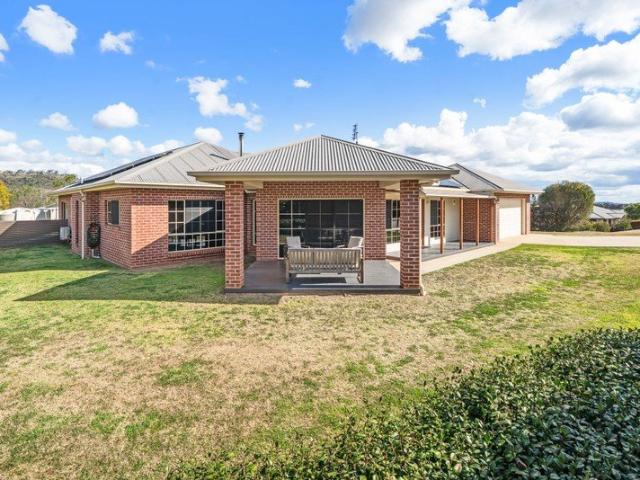 Space, privacy and effortless family living on 2,088sqm