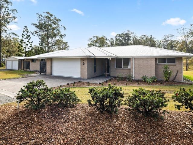 Space, Privacy and Lifestyle With Room to Move