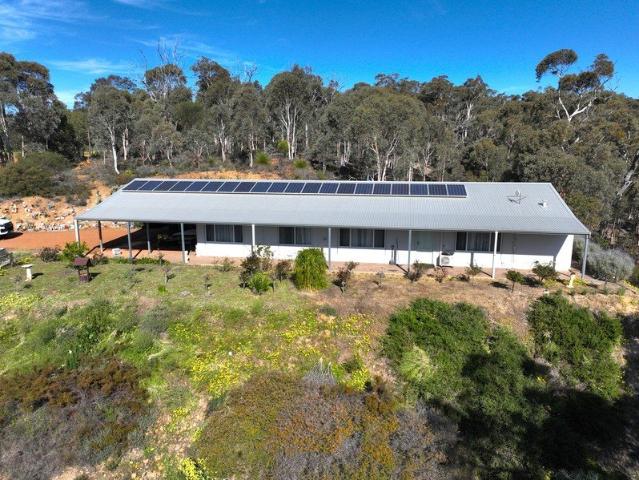 Space, Privacy & Beautiful Bushland Surroundings