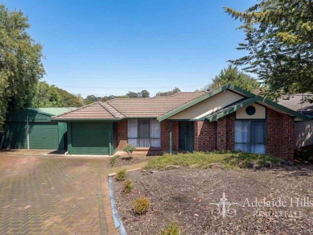 Space, Privacy & Character on a Generous 1,010sqm Allotment
