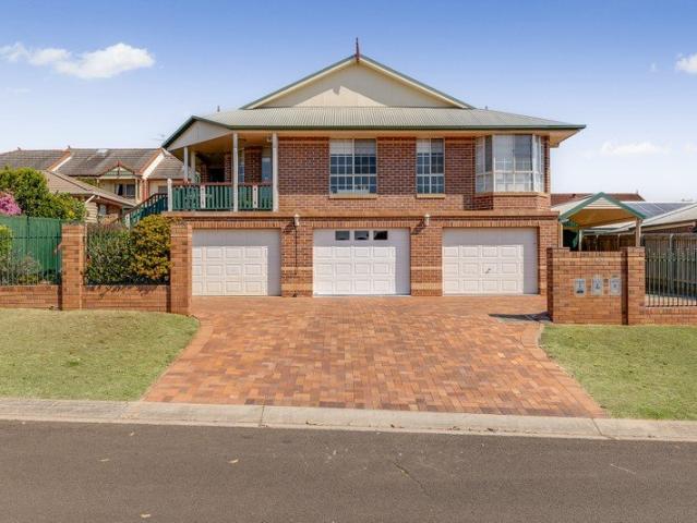 Space, privacy & easy living in Centenary Heights