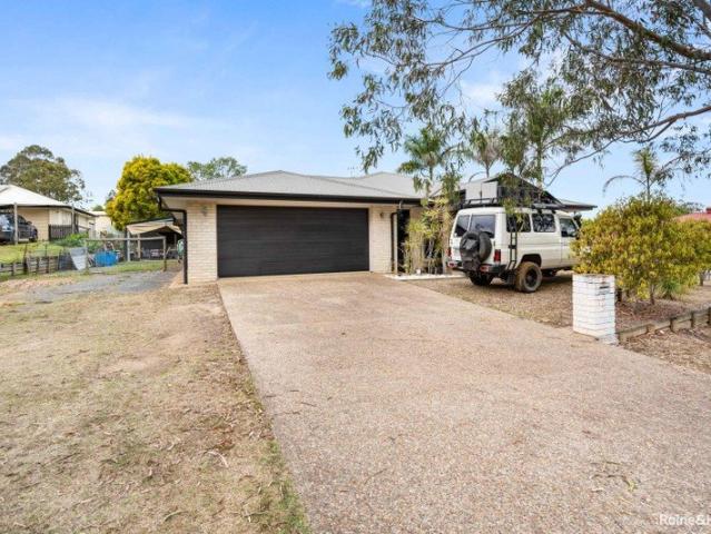 Space, Privacy & Tranquil Living in Apple Tree Creek