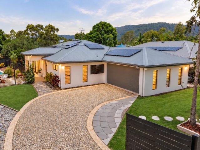 Space, Privacy & Tropical Living Motivated Sellers