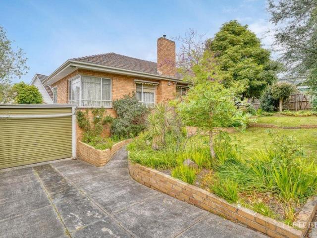 Space, Scope and a Standout Rosanna Location