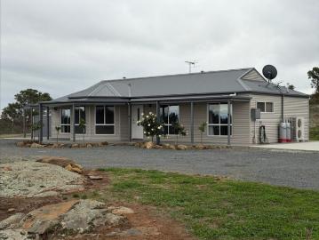 Murrumbateman, Yass Valley, Victoria - Parking