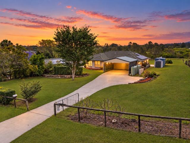 SPACE, SERENITY & ACREAGE LIVING