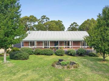Space, Serenity and Second Dwelling Potential STCA on edge of Daylesford