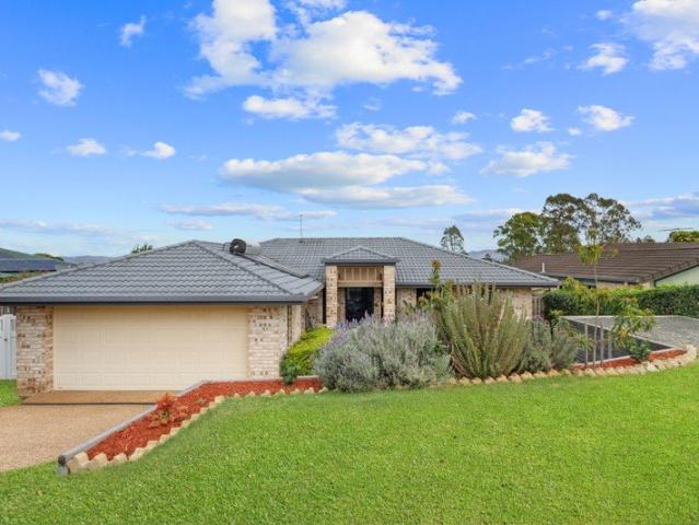 Space, Serenity and Stunning Mountain Views in a Beautifully Hidden Beaudesert Gem