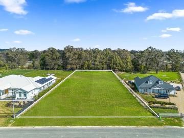 Space, Serenity and the Perfect Country Lifestyle Await
