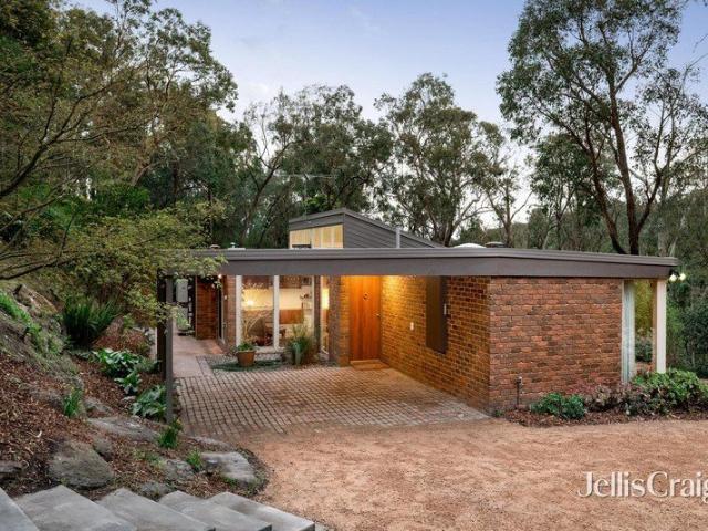 Space, serenity and timeless Fasham Johnson design