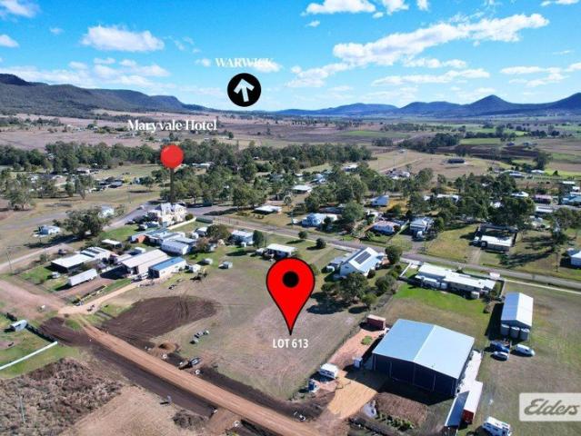 Space, Serenity & Mountain Views in Charming Maryvale