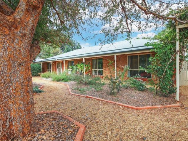 Space, Serenity & Rural Charm!
