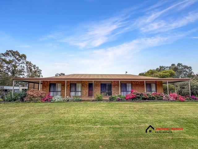 Space, Serenity & Rural Living Just Moments from Cobram