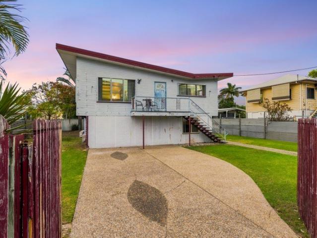 Space, Shed & Pool in the Heart of Park Avenue
