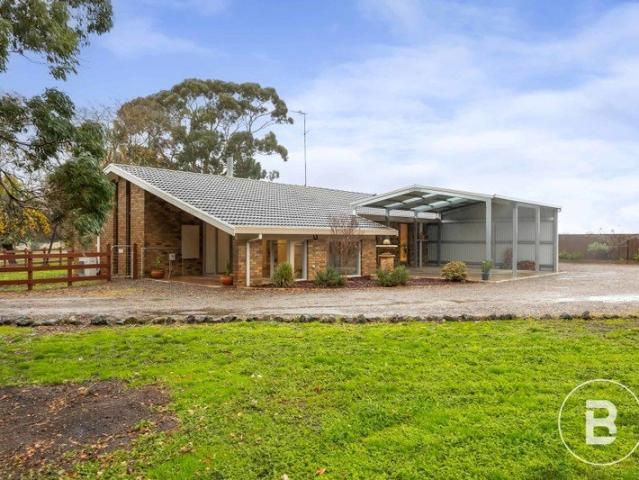 SPACE, SHEDDING & COUNTRY LIFESTYLE ON OVER 3,100M²
