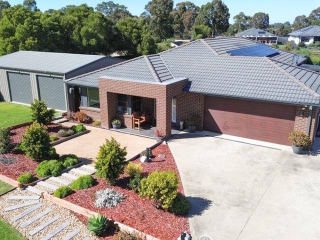 SPACE, SHEDS & A GREAT OUTLOOK