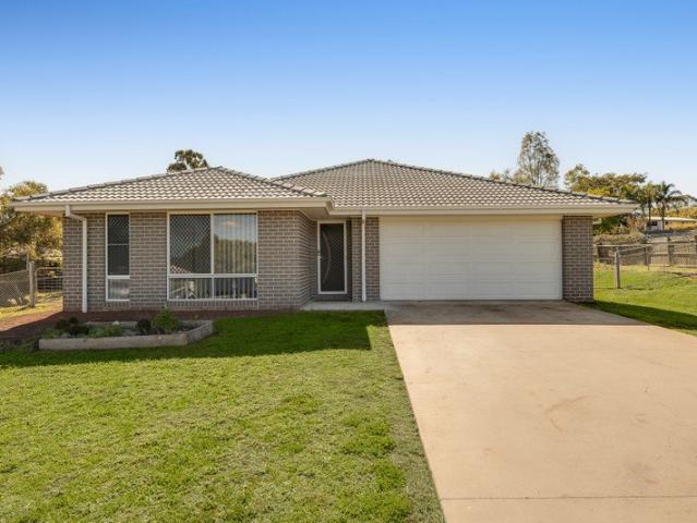 Space, Sheds & Family Lifestyle in Kingsthorpe