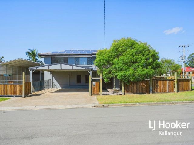 SPACE, SHEDS & SUMMER LIVING â THIS ONE HAS IT ALL!