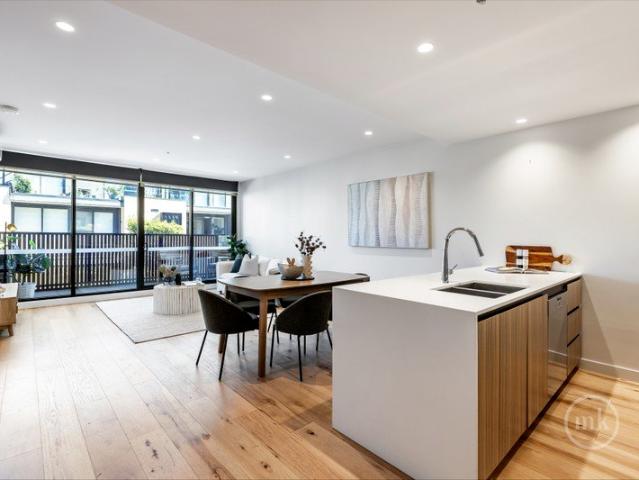 Space, Style And Eltham At Your Door