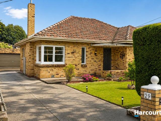 Space, Style & Single Level Ease in the Heart of Oakleigh