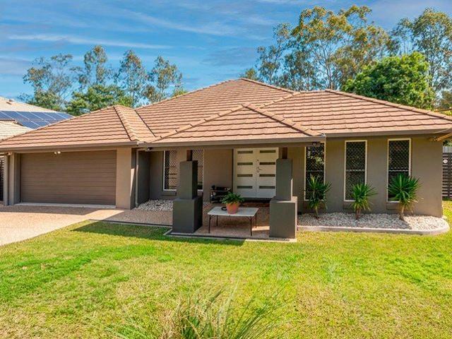 Space, Style & Single Level Living in Brookwater