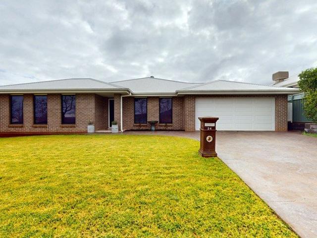 Space, Style & Sophistication in Southlakes