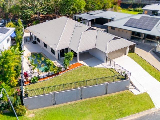 Space, Style & Spectacular Mountain Views