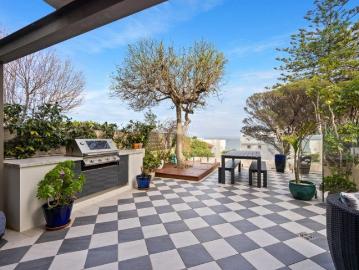 Massive Ocean Views and a Proposed Conversion to Survey Strata Make POTENTIAL!