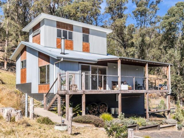 Space, Style & Sweeping Country Views