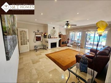 SPACEOUS VILLA FOR RENT WITH PANORAMIC SEAVIEWS AND PRIVATE GARDEN NEAR THE BEACH IN EL CHAPARRAL